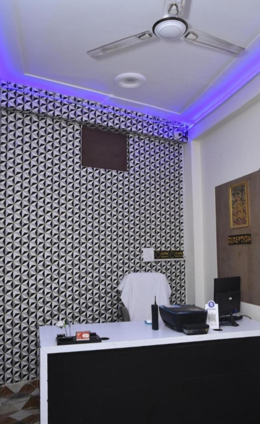 De Costa Palace - Pick And Drop Available Varanasi Exterior photo