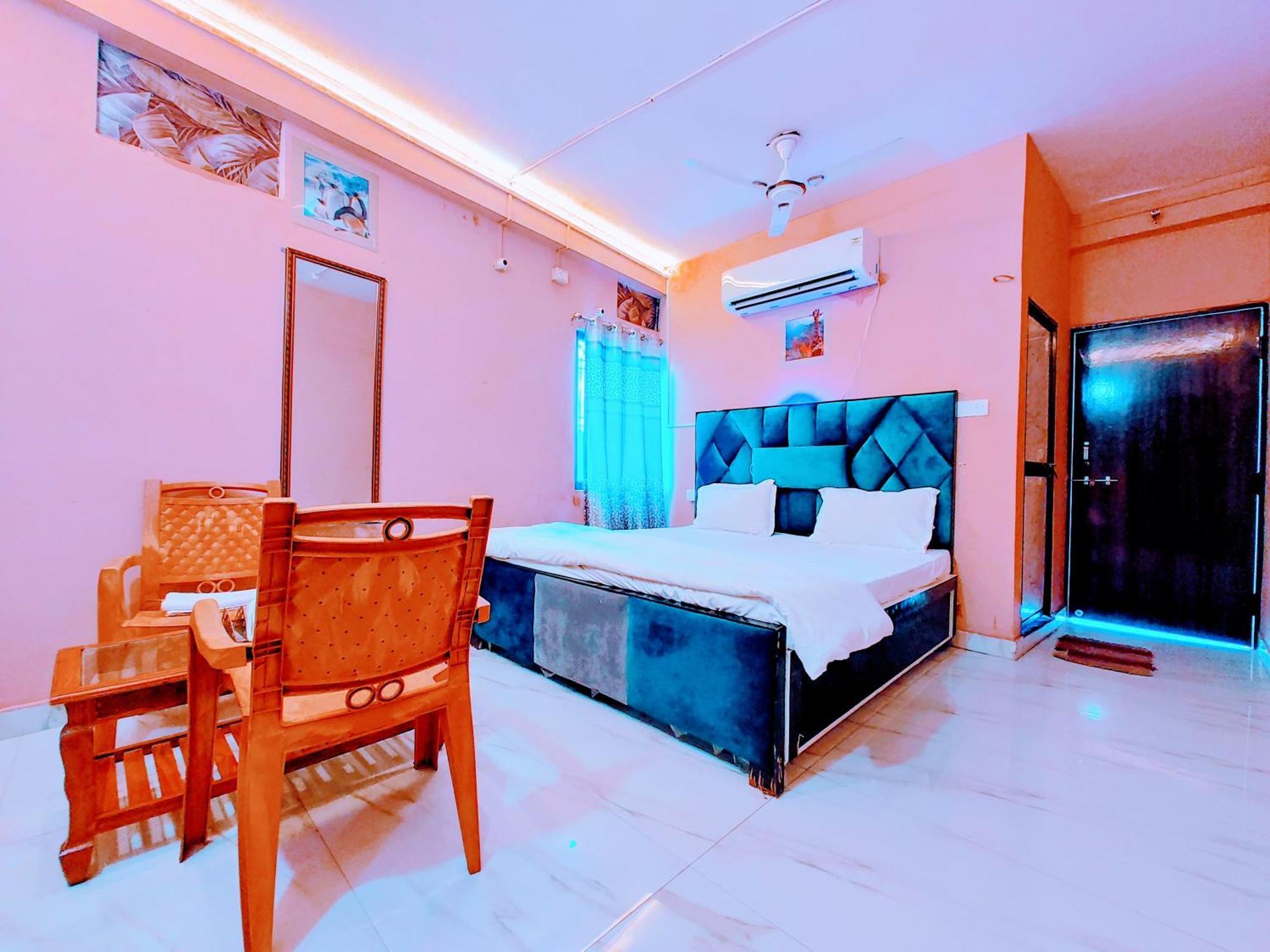 De Costa Palace - Pick And Drop Available Varanasi Exterior photo