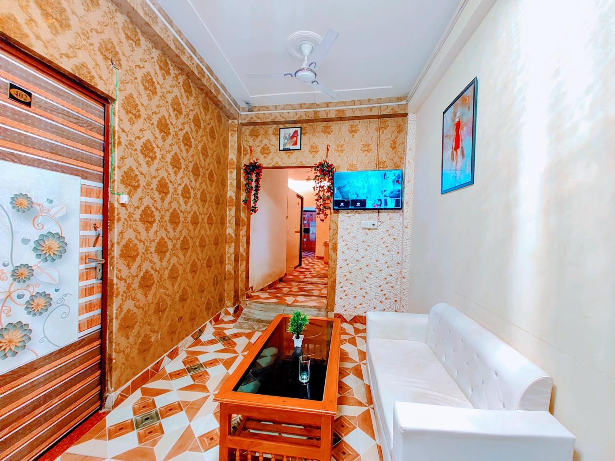 De Costa Palace - Pick And Drop Available Varanasi Exterior photo