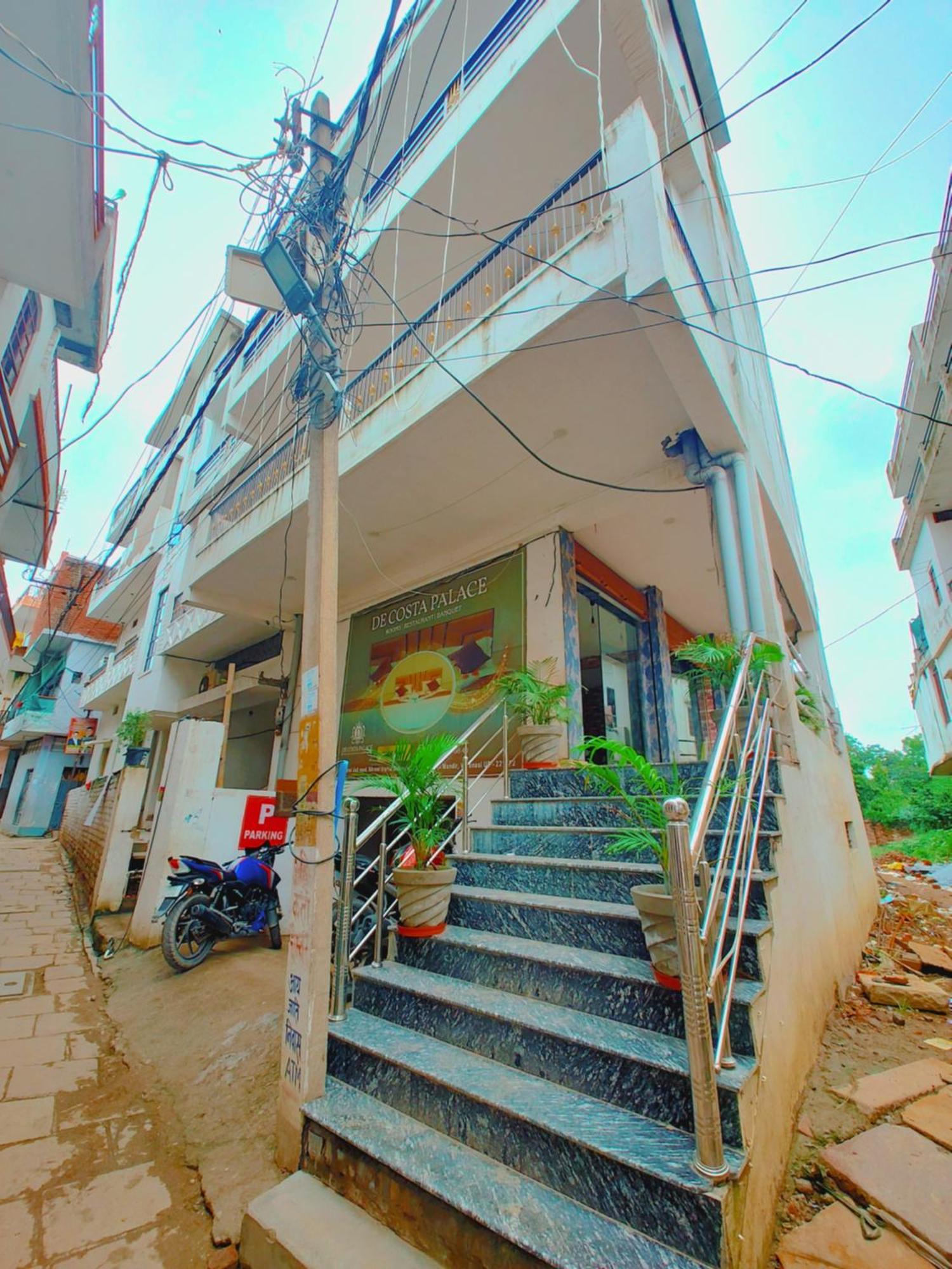 De Costa Palace - Pick And Drop Available Varanasi Exterior photo